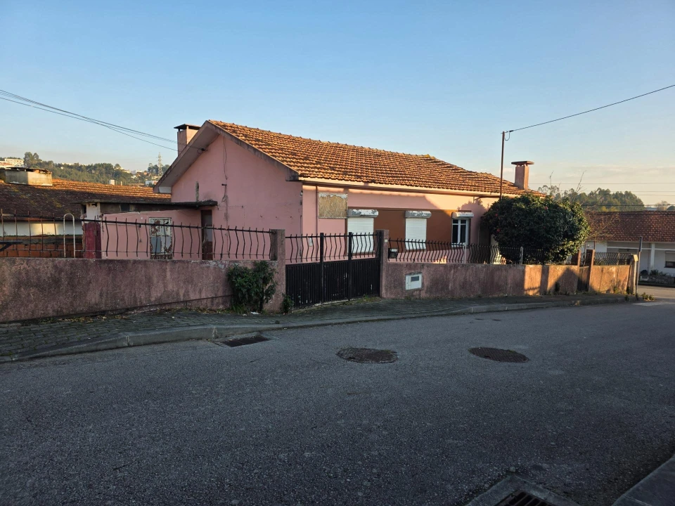 Moradia T3 para Venda em Santa Maria da Feira, Travanca, Sanfins e Espargo Foto 1