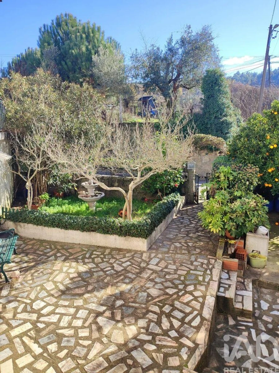 Moradia T2 para Venda em Oliveira do Hospital e São Paio de Gramaços Foto 2