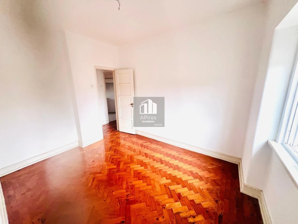 Apartamento T1 para Venda em Almada, Cova da Piedade, Pragal e Cacilhas Foto 3