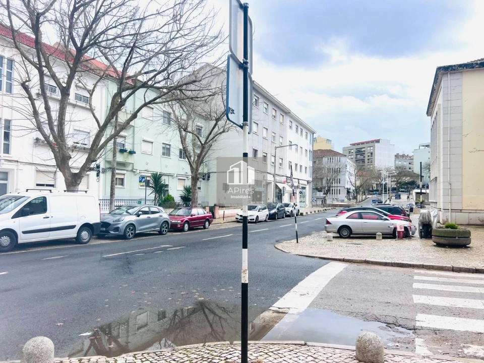 Apartamento T1 para Venda em Almada, Cova da Piedade, Pragal e Cacilhas Foto 21