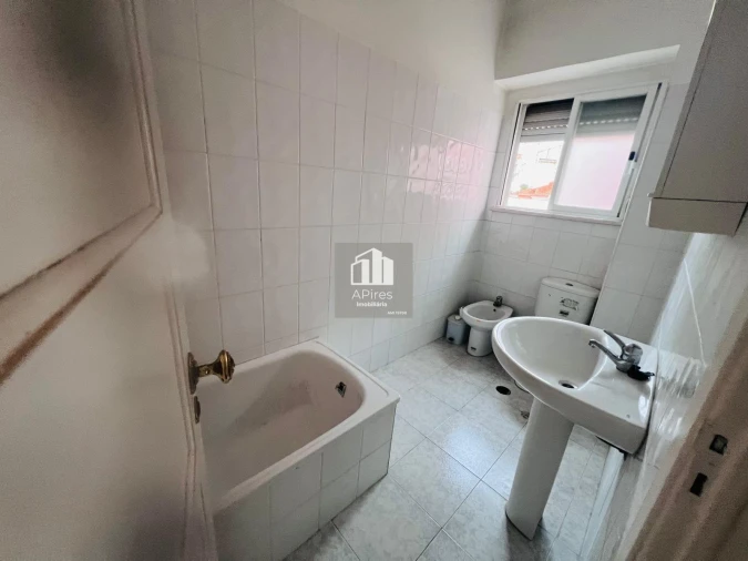 Apartamento T1 para Venda em Almada, Cova da Piedade, Pragal e Cacilhas Foto 10