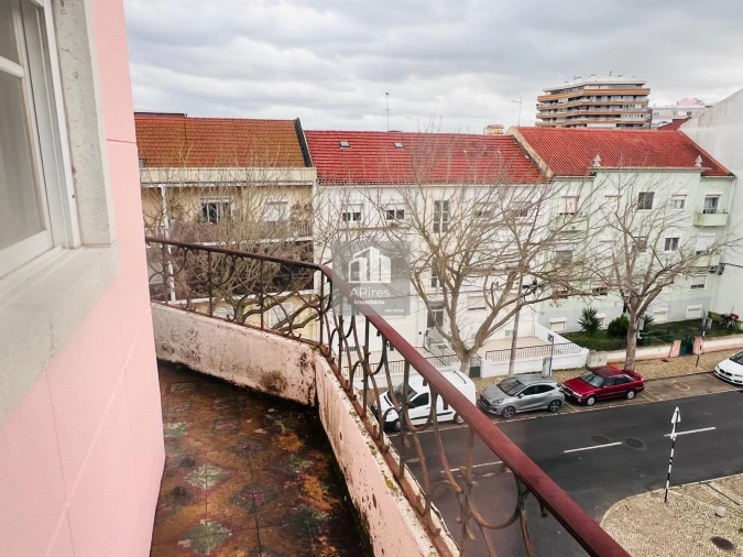 Apartamento T1 para Venda em Almada, Cova da Piedade, Pragal e Cacilhas Foto 12