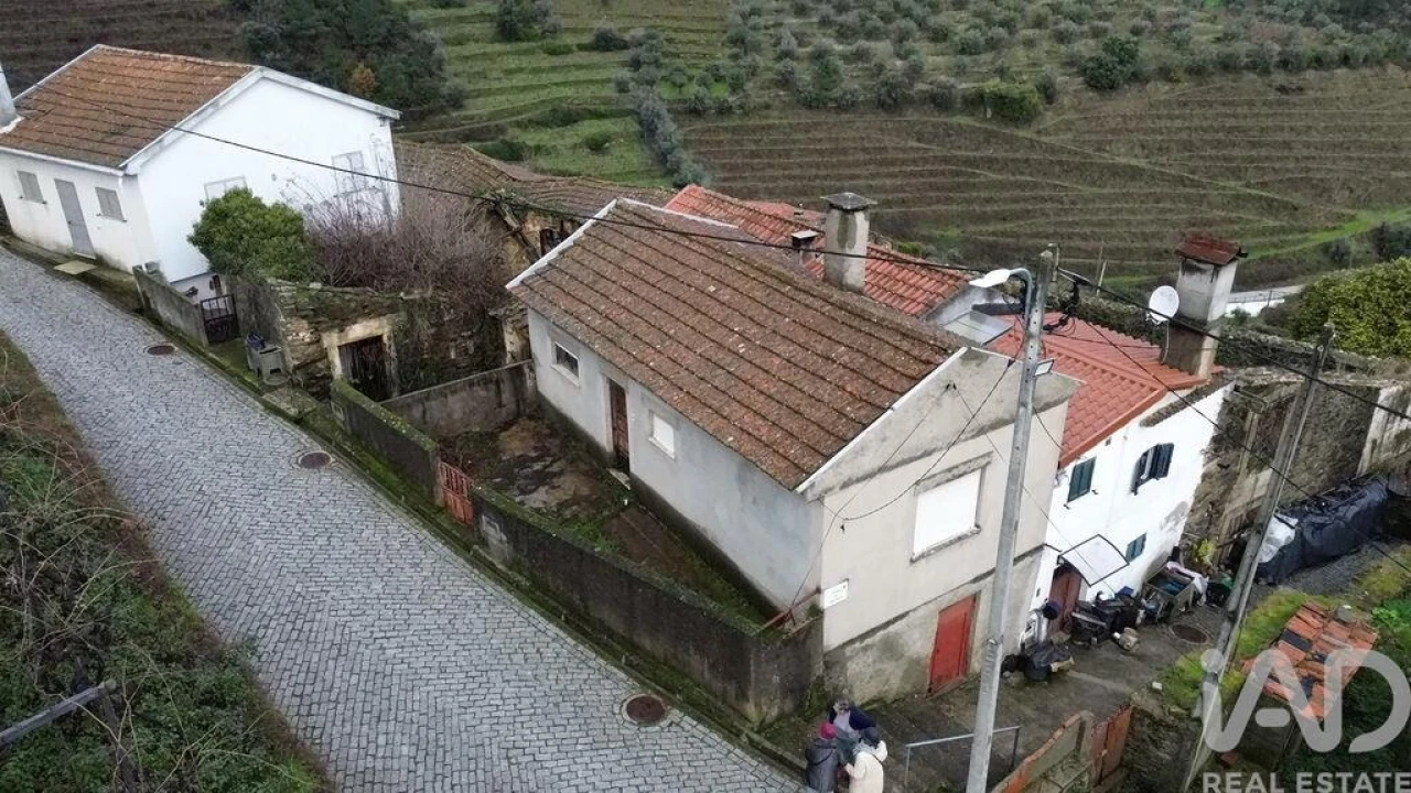 Moradia T2 para Venda em Vilarinho de São Romão Foto 4