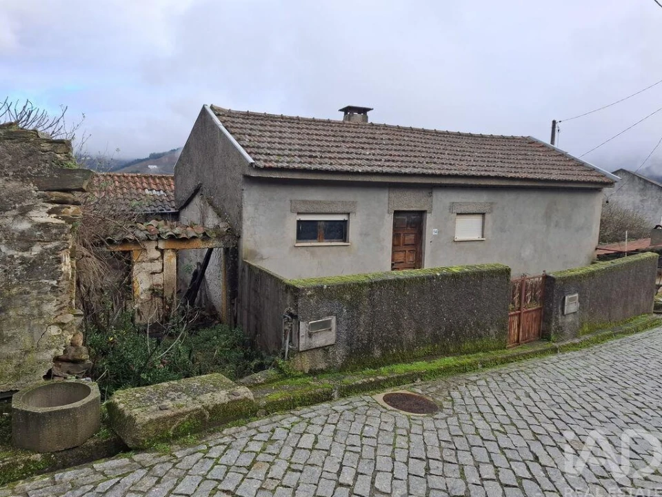 Moradia T2 para Venda em Vilarinho de São Romão Foto 12