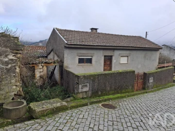 Moradia T2 para Venda em Vilarinho de São Romão