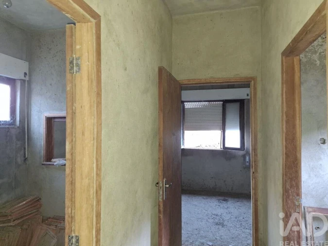 Moradia T2 para Venda em Vilarinho de São Romão Foto 24