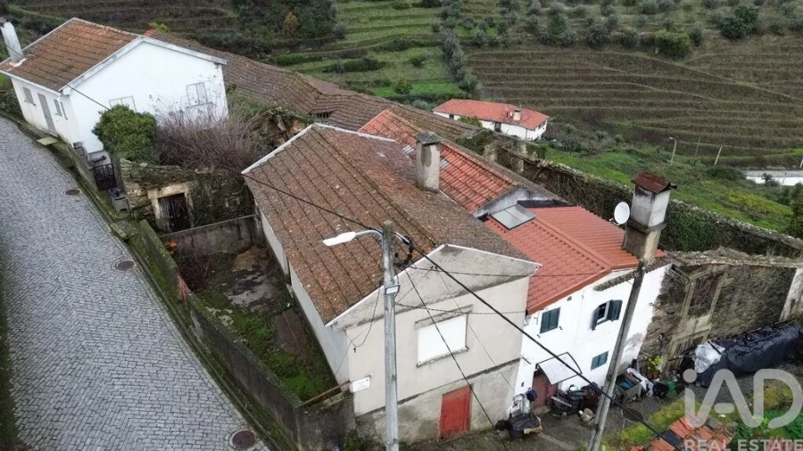 Moradia T2 para Venda em Vilarinho de São Romão Foto 6