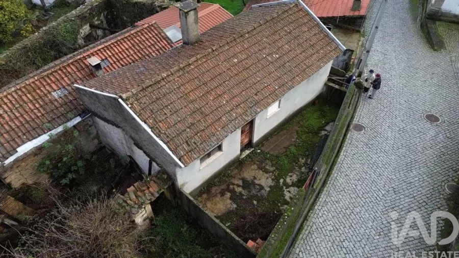 Moradia T2 para Venda em Vilarinho de São Romão Foto 2