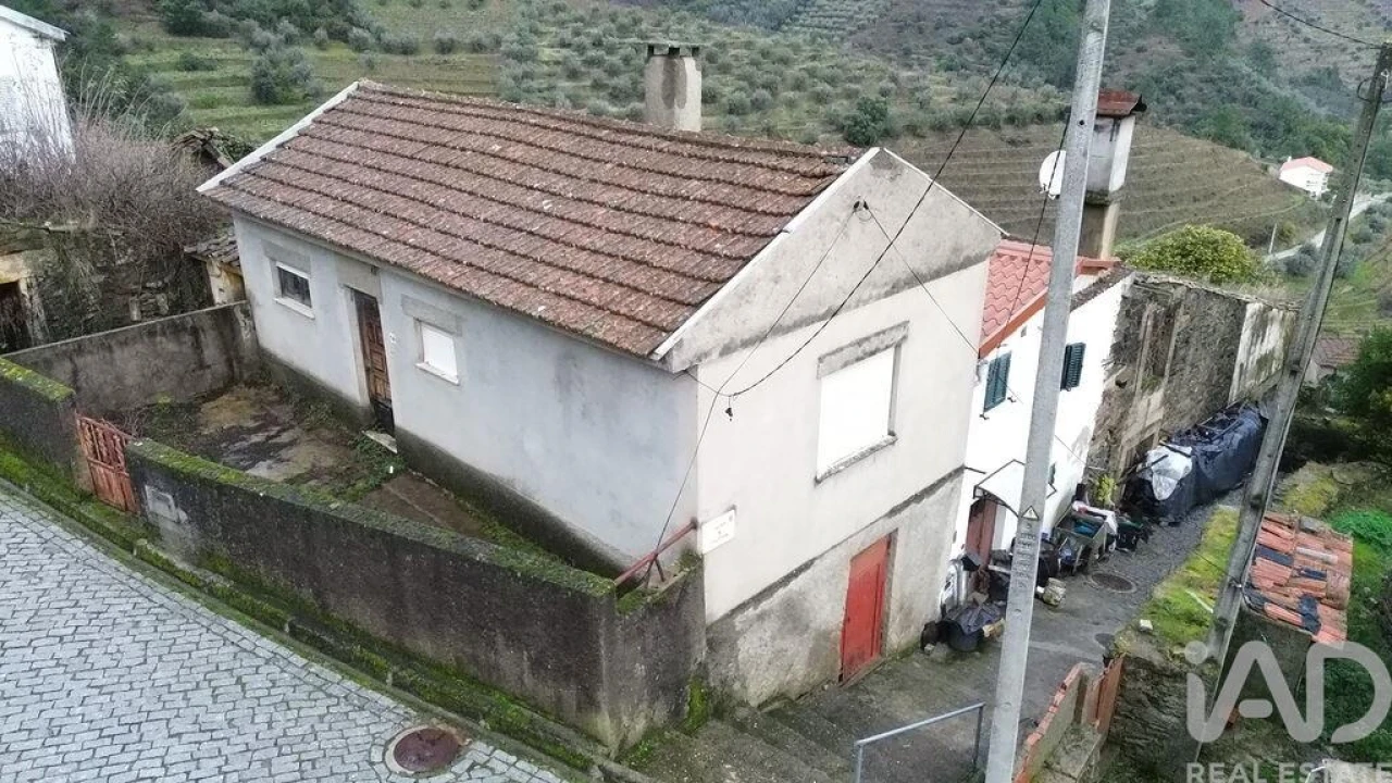 Moradia T2 para Venda em Vilarinho de São Romão Foto 7