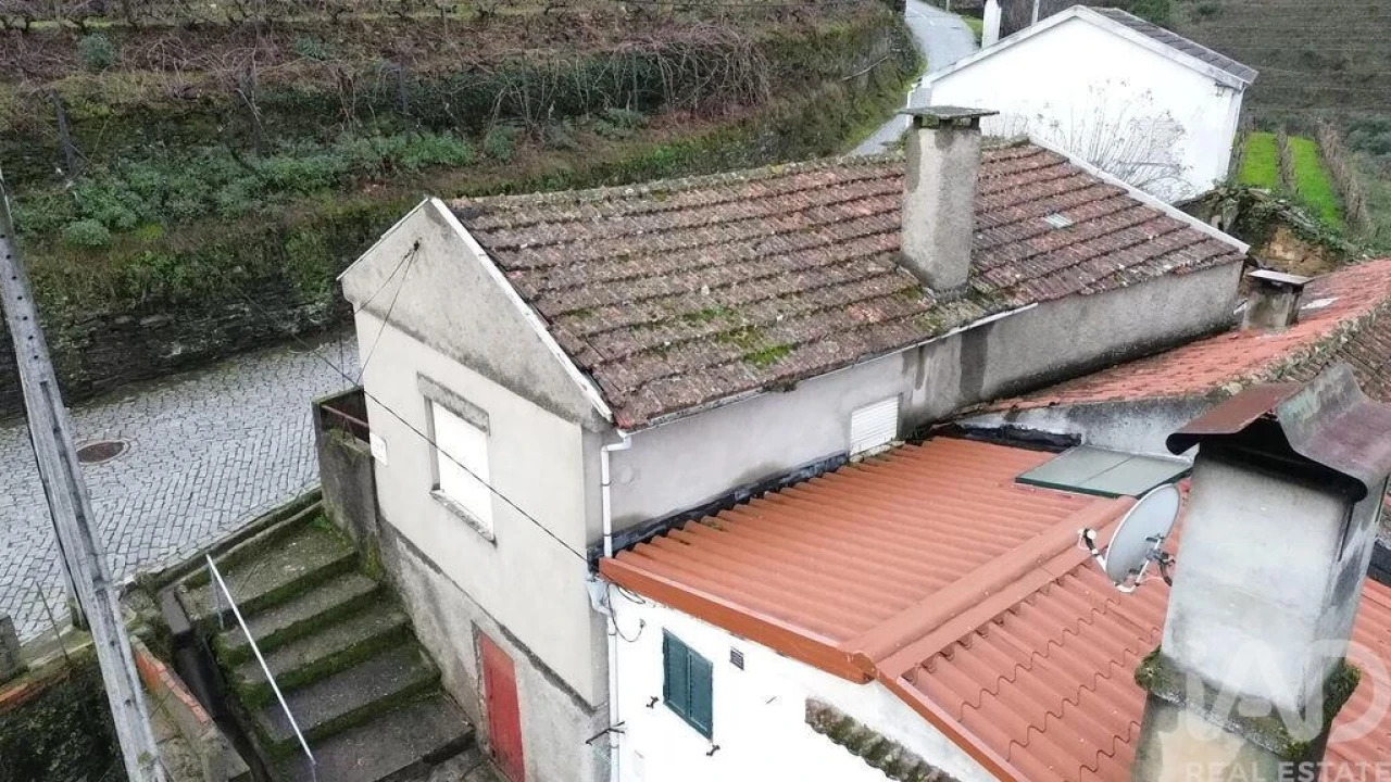 Moradia T2 para Venda em Vilarinho de São Romão Foto 10