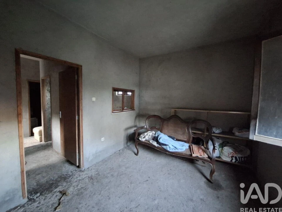 Moradia T2 para Venda em Vilarinho de São Romão Foto 33