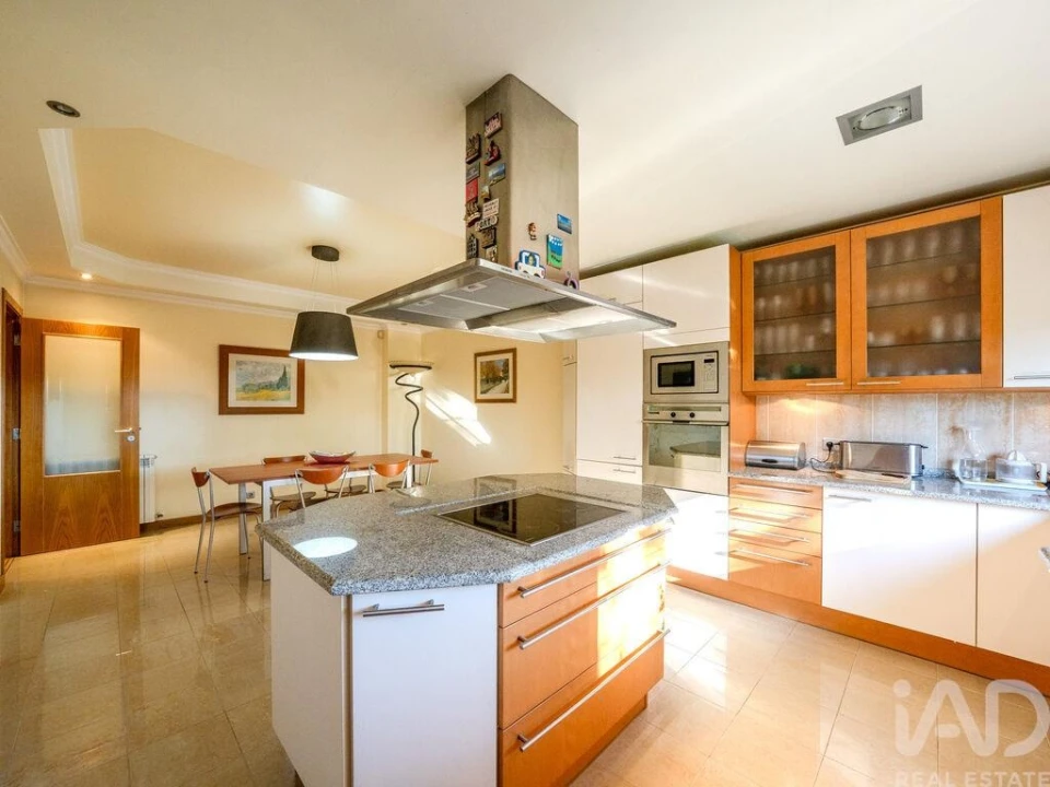 Moradia T6 para Venda em Santa Eufémia e Boa Vista Foto 8