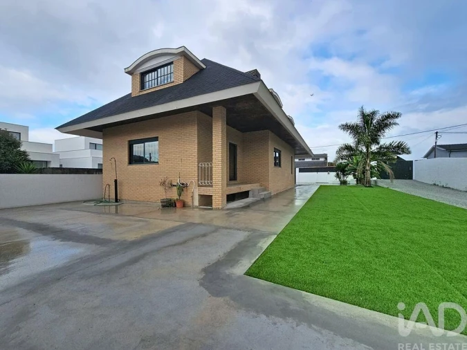 Moradia T3 para Arrendamento em Canidelo Foto 14