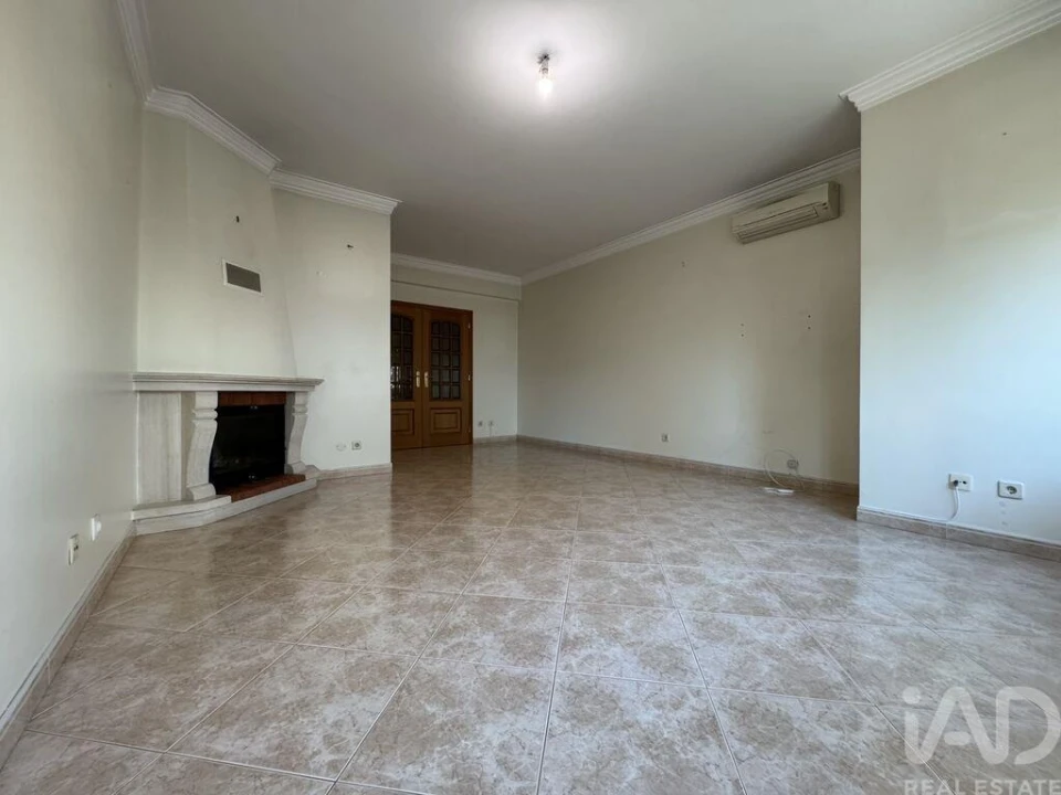 Apartamento T2 para Arrendamento em São Pedro de Tomar Foto 4