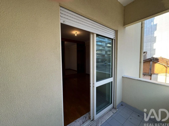 Apartamento T2 para Arrendamento em São Pedro de Tomar Foto 8