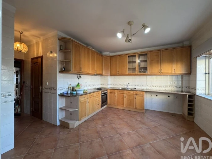 Apartamento T2 para Arrendamento em São Pedro de Tomar Foto 16