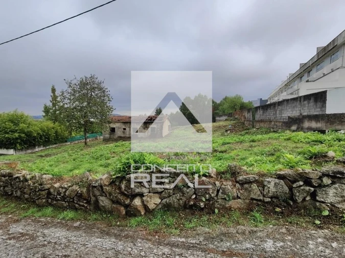 Terreno para Venda em Cidade da Maia Foto 7