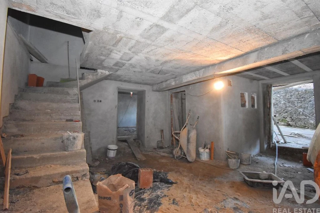 Moradia T3 para Venda em São Miguel, Santa Eufémia e Rabaçal Foto 6