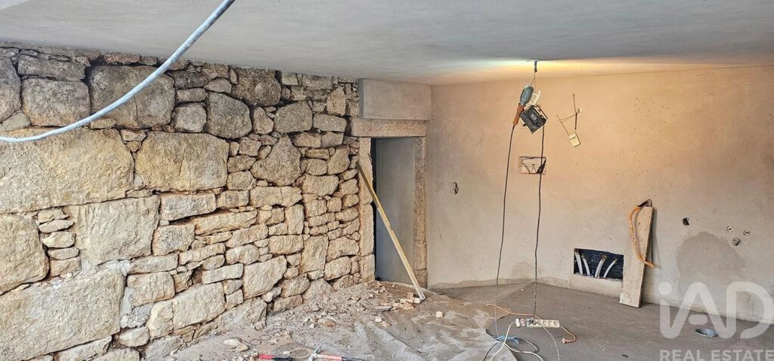 Moradia T3 para Venda em São Miguel, Santa Eufémia e Rabaçal Foto 3