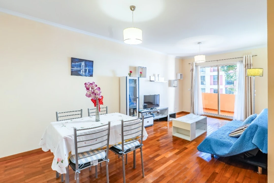 Apartamento T1 para Venda em Santo Antonio Foto 1