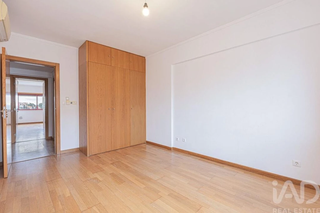 Apartamento T3 para Venda em Seixal, Arrentela e Aldeia de Paio Pires Foto 21