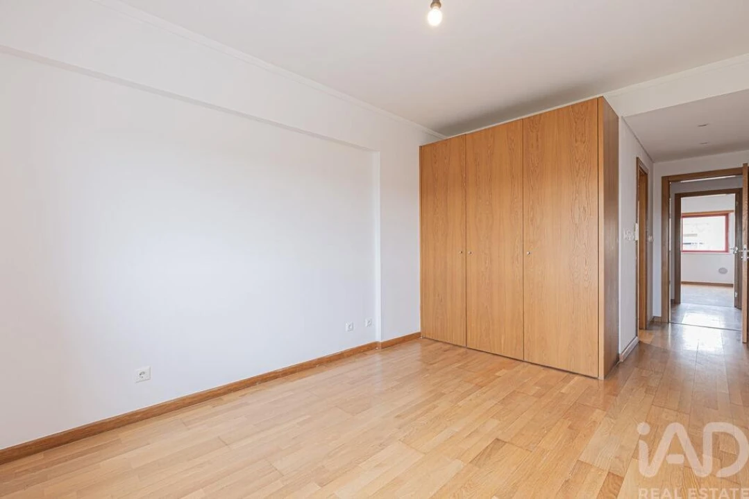 Apartamento T3 para Venda em Seixal, Arrentela e Aldeia de Paio Pires Foto 23