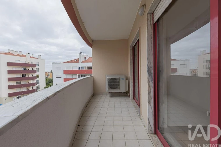 Apartamento T3 para Venda em Seixal, Arrentela e Aldeia de Paio Pires Foto 12
