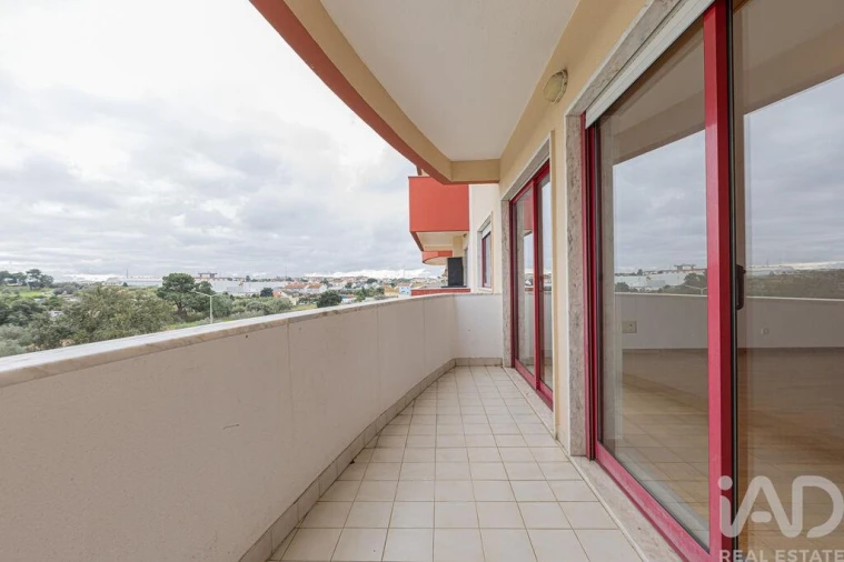 Apartamento T3 para Venda em Seixal, Arrentela e Aldeia de Paio Pires Foto 8