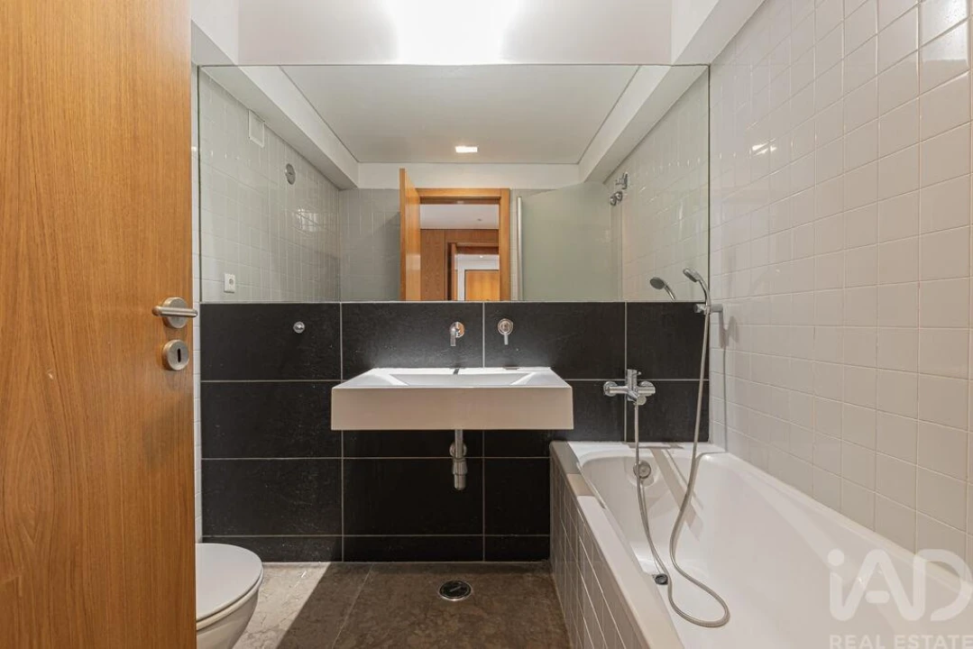 Apartamento T3 para Venda em Seixal, Arrentela e Aldeia de Paio Pires Foto 25