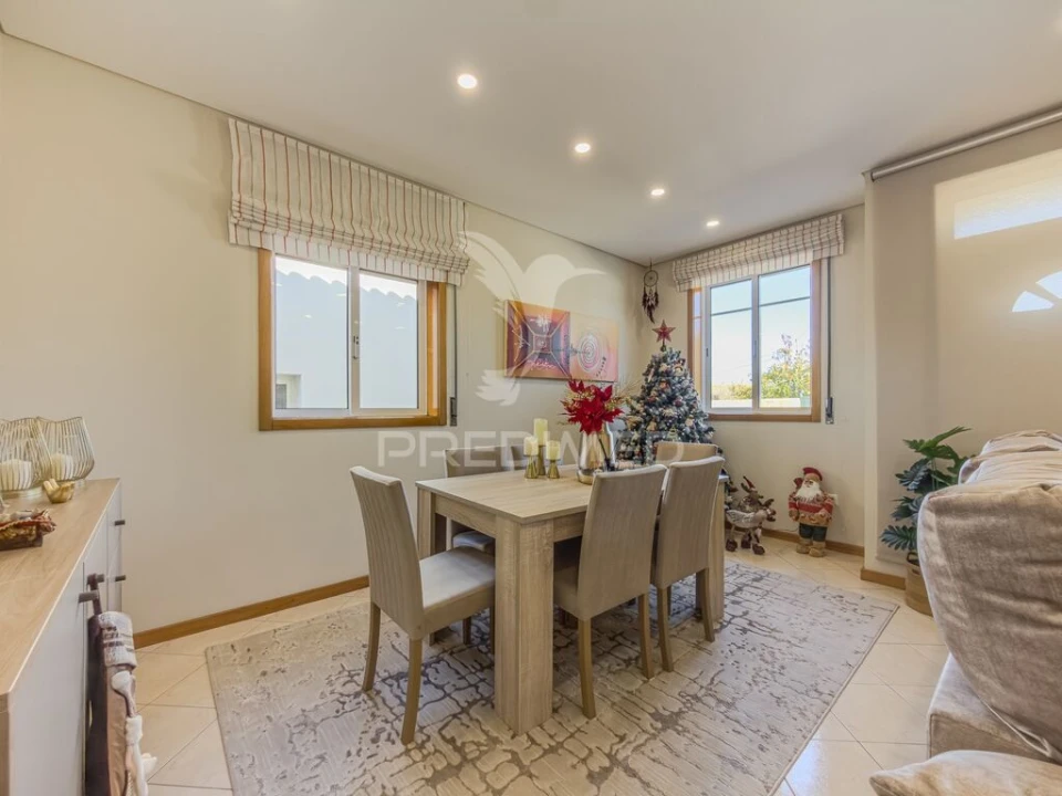 Moradia T3 para Venda em Salreu Foto 17