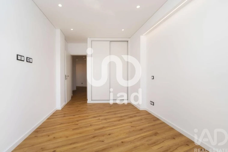 Apartamento T3 para Venda em Faro (Sé e São Pedro) Foto 11