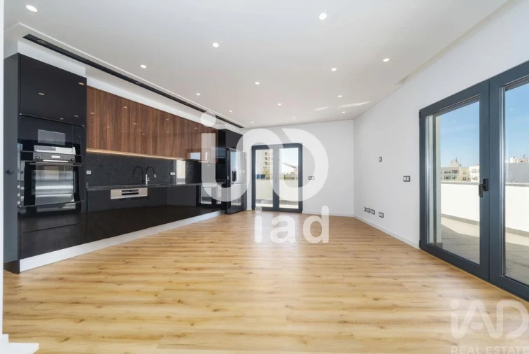 Apartamento T3 para Venda em Faro (Sé e São Pedro) Foto 3