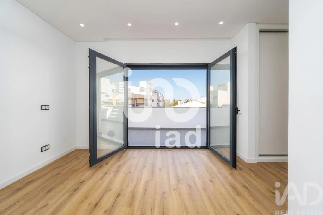 Apartamento T3 para Venda em Faro (Sé e São Pedro) Foto 21