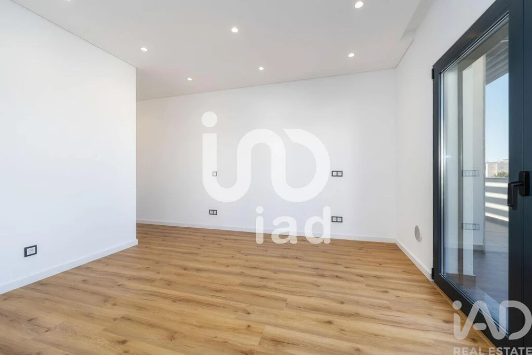 Apartamento T3 para Venda em Faro (Sé e São Pedro) Foto 18