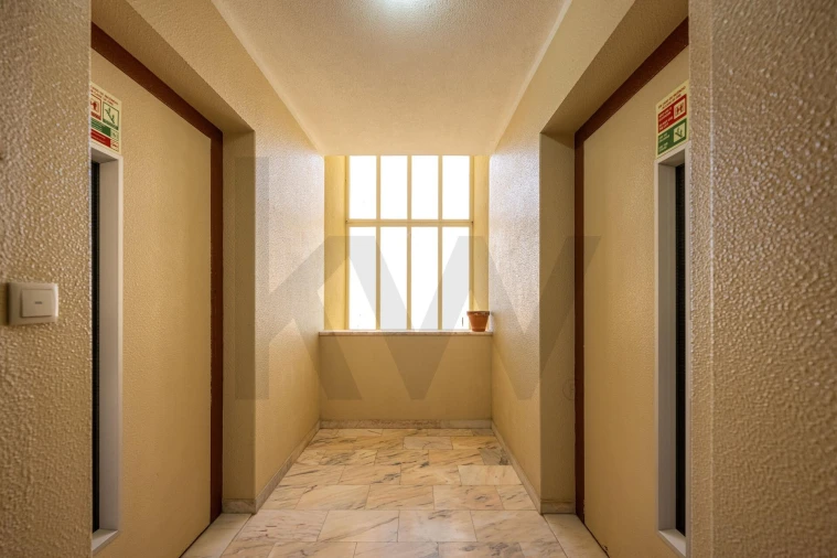 Apartamento T1 para Arrendamento em Alcabideche Foto 18