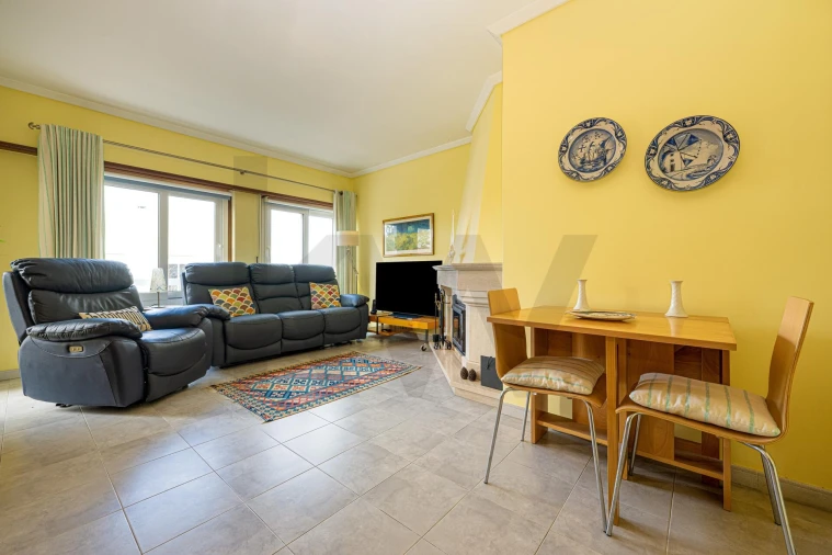 Apartamento T1 para Arrendamento em Alcabideche Foto 7