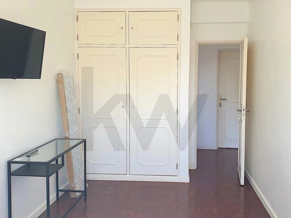 Apartamento T3 para Venda em São Domingos de Rana Foto 5