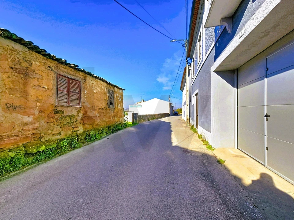 Moradia T4 para Venda em São João de Loure e Frossos Foto 34