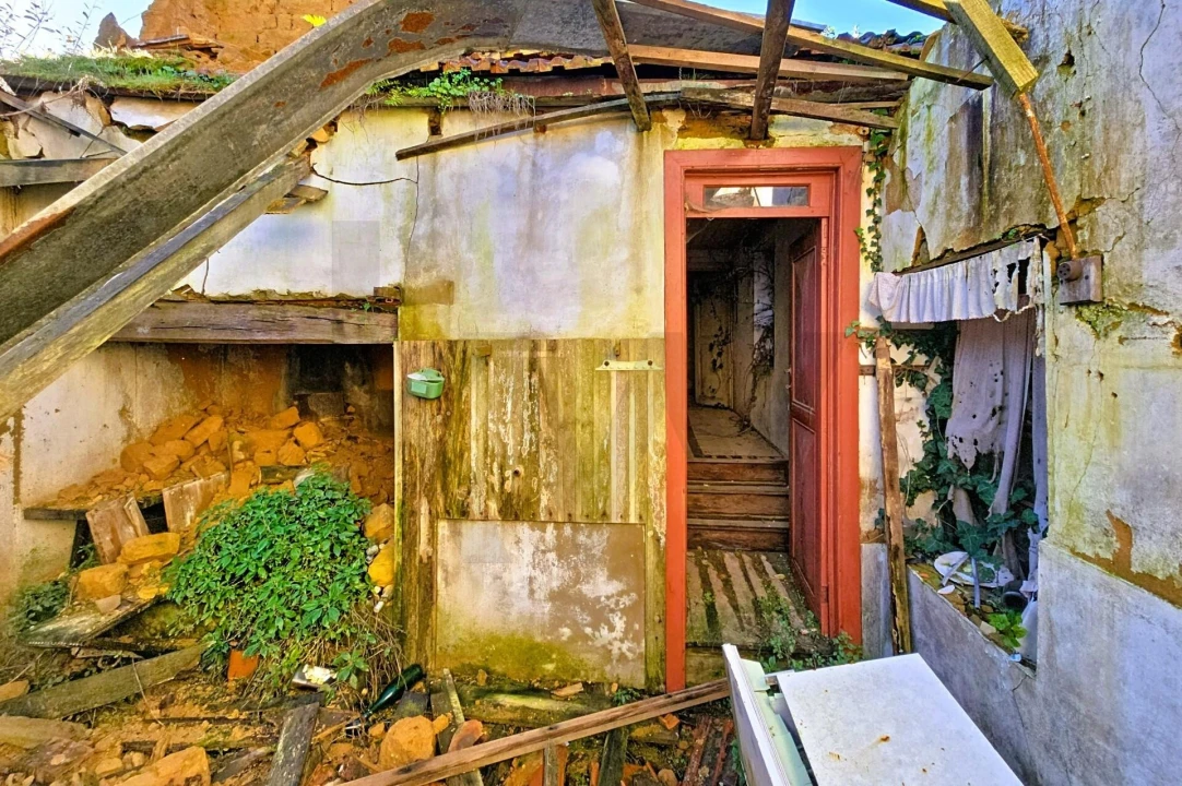 Moradia T4 para Venda em São João de Loure e Frossos Foto 14