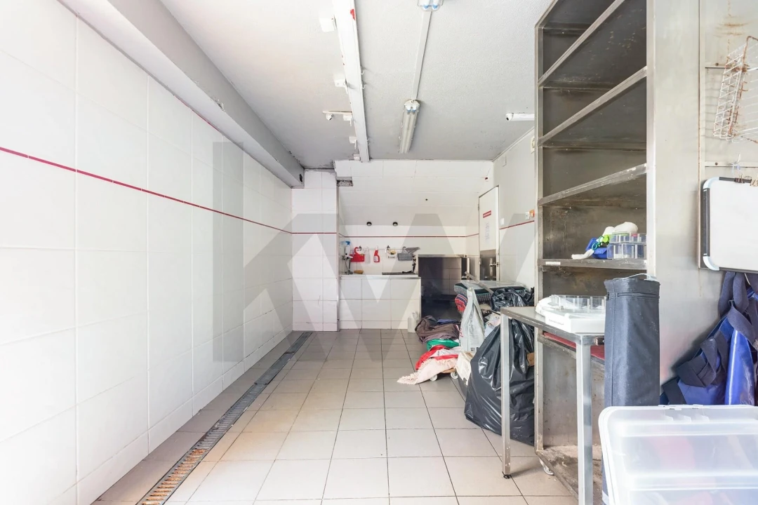 Loja para Venda em Algueirão-Mem Martins Foto 16