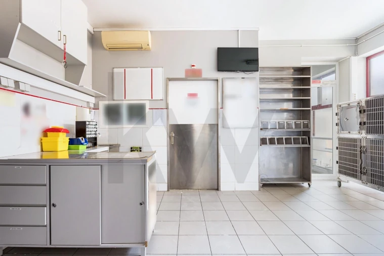 Loja para Venda em Algueirão-Mem Martins Foto 13