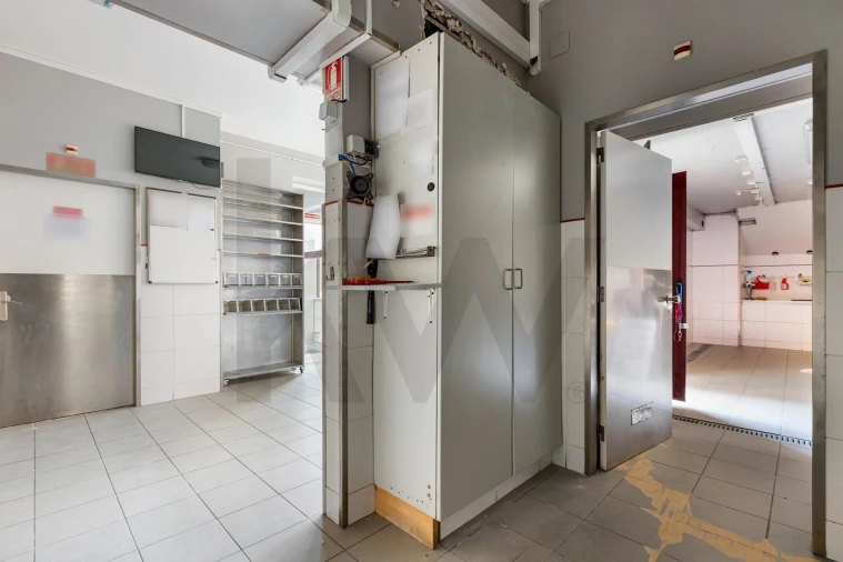 Loja para Venda em Algueirão-Mem Martins Foto 11