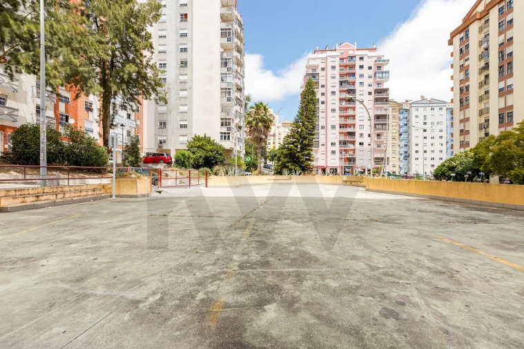 Loja para Venda em Algueirão-Mem Martins Foto 25