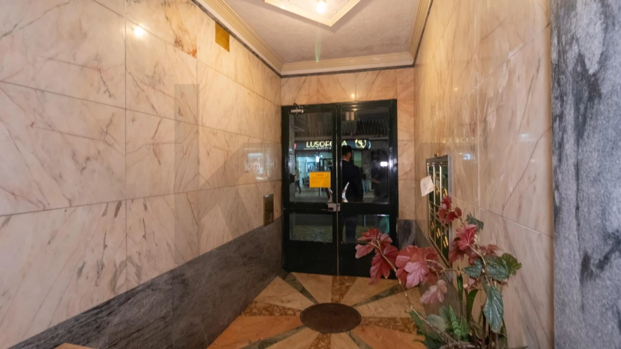 Apartamento T6 para Venda em Venteira Foto 24