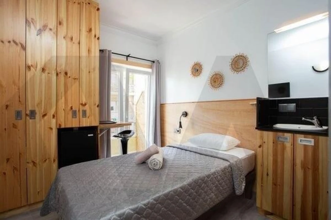 Apartamento T6 para Venda em Venteira Foto 16