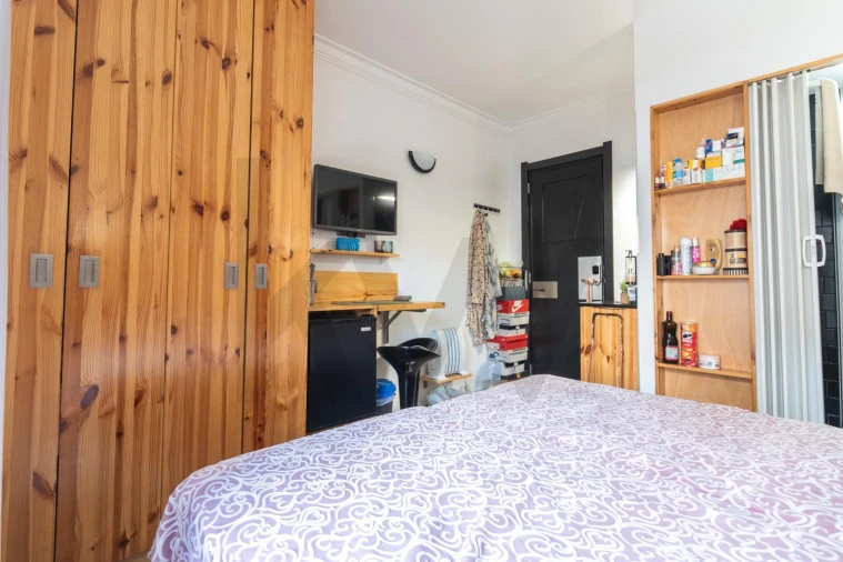 Apartamento T6 para Venda em Venteira Foto 12