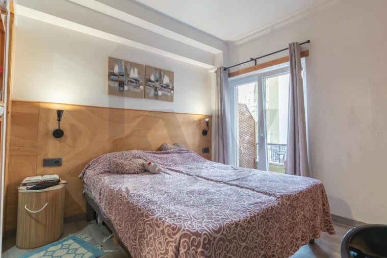 Apartamento T6 para Venda em Venteira Foto 9