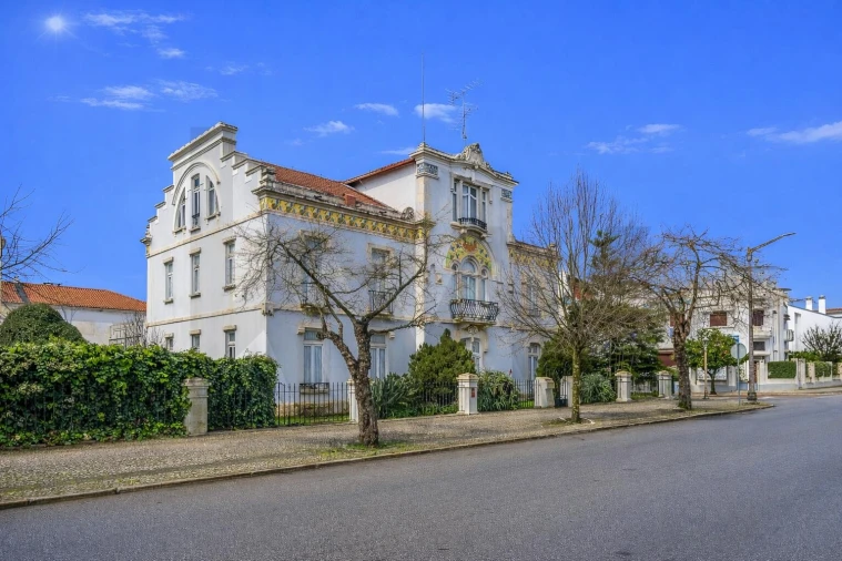 Moradia T13 para Venda em São Bento do Cortiço e Santo Estêvão Foto 2