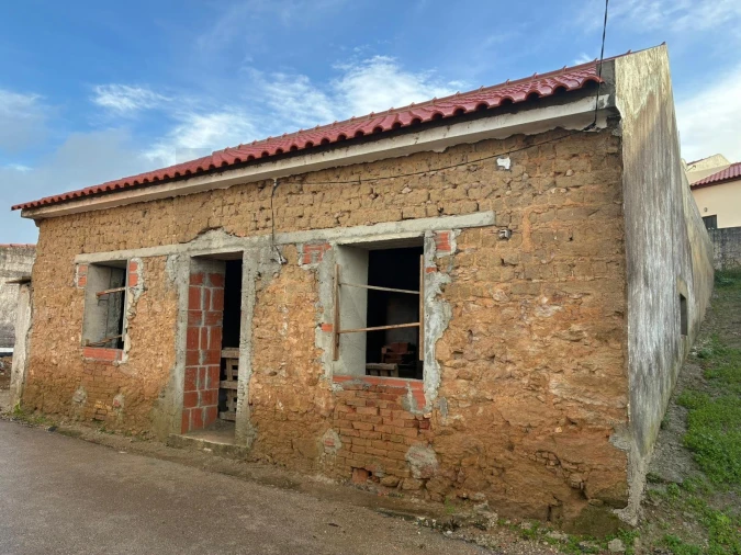 Moradia T2 para Venda em Vermelha Foto 1