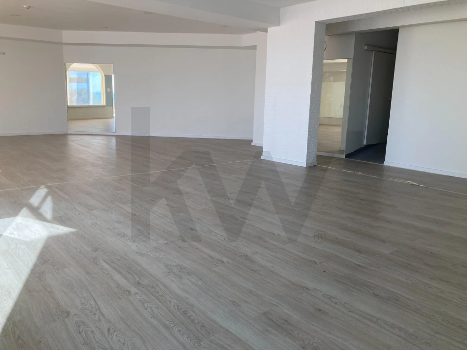 Loja para Arrendamento em Cascais e Estoril Foto 2